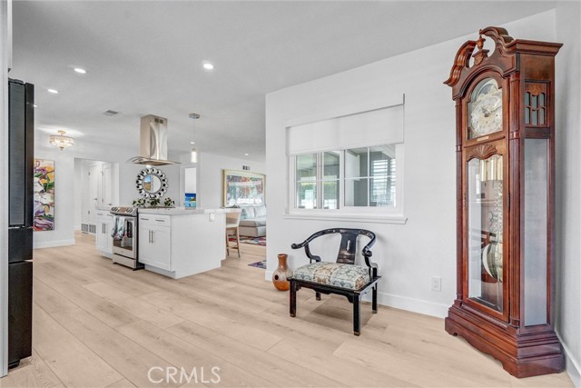 1947 N Sacramento Street, Orange CA: https://media.crmls.org/medias/4ce5ce9a-8ce8-4cba-a9b9-0888a2c4a99f.jpg