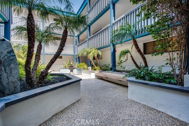 575 Esplanade, Redondo Beach, California 90277, 2 Bedrooms Bedrooms, ,2 BathroomsBathrooms,Residential,Sold,Esplanade,SB22072005