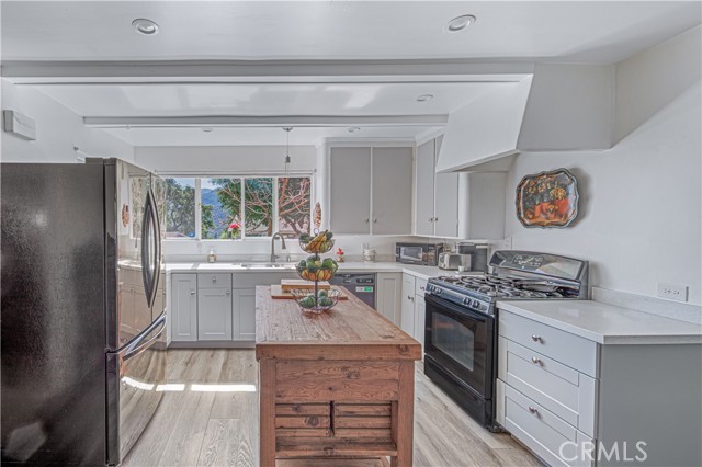 Detail Gallery Image 23 of 30 For 3527 Fairchild, La Crescenta,  CA 91214 - 4 Beds | 2 Baths