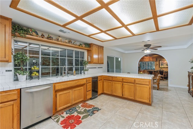 Image 15 of 75 For 5495 Morgan Street