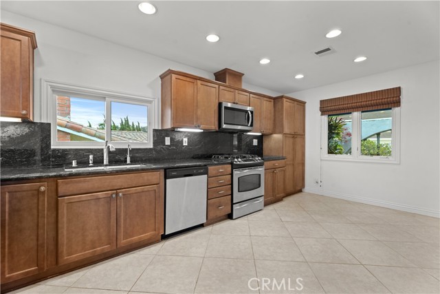 4101 Paseo De Las Tortugas, Torrance CA: https://media.crmls.org/medias/4ce7e0bd-245d-45b8-becd-eb2ad44f0ed1.jpg