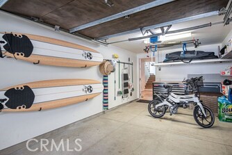 https://media.crmls.org/medias/4cea9e42-ec30-4337-b989-61f25c1dd7a0.jpg?preset=X-Large