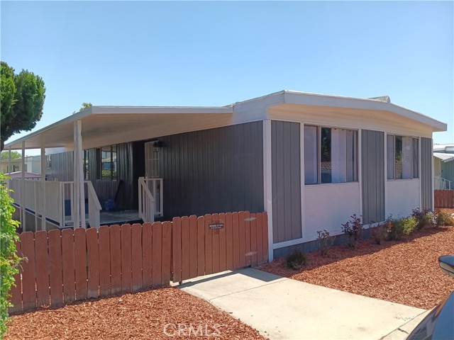 Detail Gallery Image 1 of 2 For 1350 San Bernardino Rd #21,  Upland,  CA 91786 - 4 Beds | 2 Baths