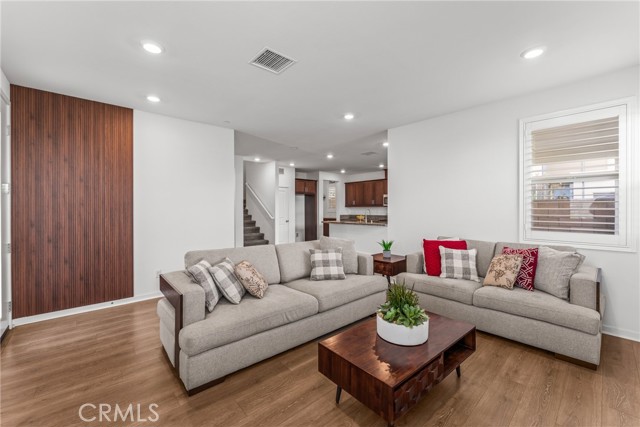 Detail Gallery Image 6 of 36 For 24283 Juni Ct, Corona,  CA 92883 - 4 Beds | 3 Baths