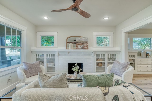 Detail Gallery Image 13 of 25 For 1819 N Vagedes Ave, Fresno,  CA 93705 - 2 Beds | 1 Baths