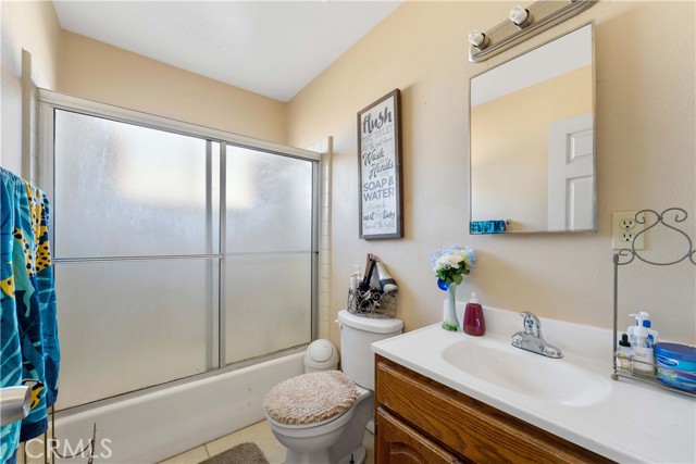 Detail Gallery Image 15 of 19 For 16248 La Cubre Dr, Victorville,  CA 92395 - 4 Beds | 2 Baths