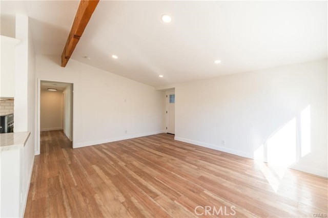 Detail Gallery Image 5 of 39 For 641 Cove, Costa Mesa,  CA 92627 - 4 Beds | 3 Baths