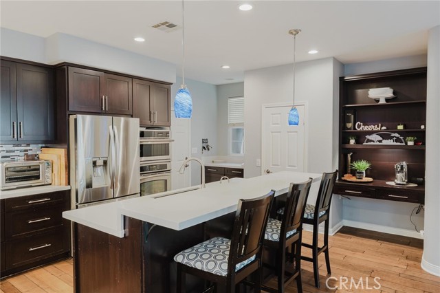 26052 Shadow Rock Lane, Valencia CA: https://media.crmls.org/medias/4ced2faa-3806-4128-a6bb-b67f1cac0959.jpg