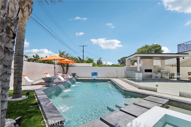10418 Rubio Avenue, Granada Hills CA: https://media.crmls.org/medias/4cee1cae-ef05-473c-b35d-2af8c2795f0c.jpg