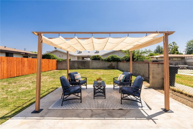 112 W Norwood Place, San Gabriel CA: https://media.crmls.org/medias/4cee3860-209f-412d-8bb0-44df72f47c20.jpg
