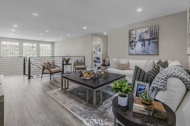 Detail Gallery Image 12 of 35 For 6540 Canyon Oaks Dr, Simi Valley,  CA 93063 - 5 Beds | 4/1 Baths