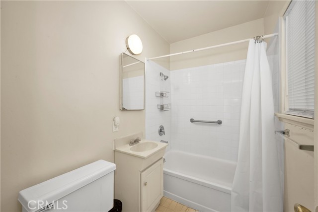 Detail Gallery Image 24 of 54 For 5139 E Carson St, Long Beach,  CA 90808 - – Beds | – Baths