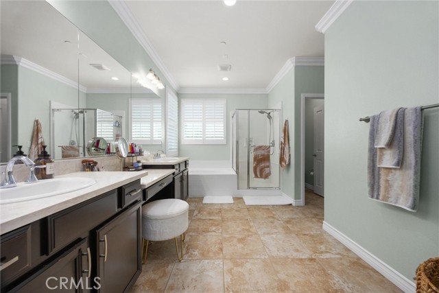 28537 Vista Del Rio Drive, Valencia CA: https://media.crmls.org/medias/4cee8231-4f7d-4fa7-8425-3e330b9dce35.jpg