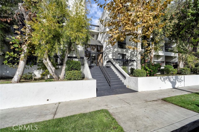 Detail Gallery Image 31 of 34 For 15335 Magnolia #216,  Sherman Oaks,  CA 91403 - 3 Beds | 2 Baths