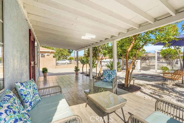 13737 Mercer Street, Pacoima CA: https://media.crmls.org/medias/4cf0e747-afd7-4822-af21-92173d6f8632.jpg