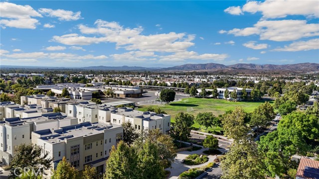 Detail Gallery Image 37 of 50 For 128 Paramount, Irvine,  CA 92618 - 3 Beds | 3/1 Baths