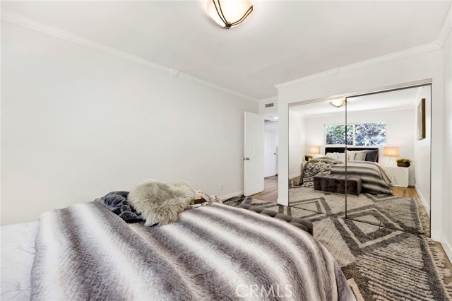 Detail Gallery Image 20 of 31 For 1935 Alpha Rd #112,  Glendale,  CA 91208 - 3 Beds | 2 Baths