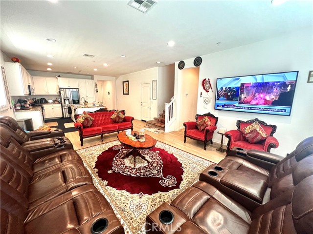 2421 Via Alicante, Corona CA: https://media.crmls.org/medias/4cf1b215-2042-4274-bfe3-ae5e11d52574.jpg