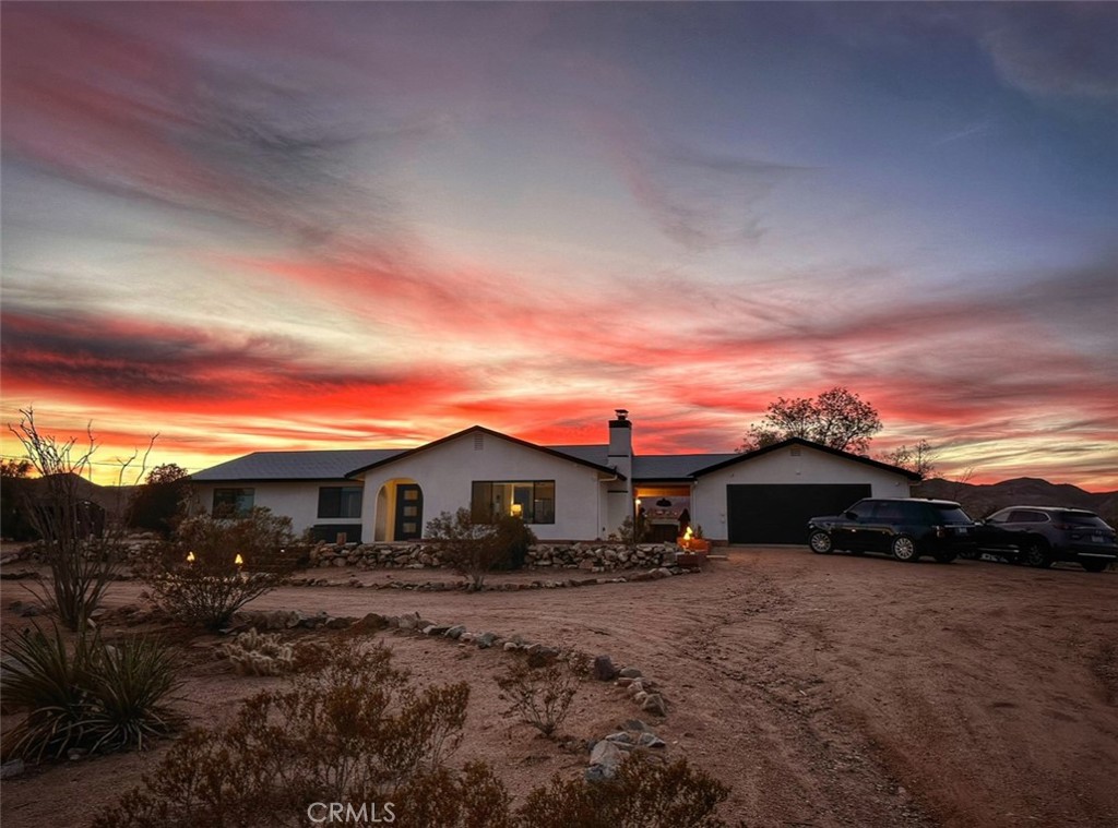 1212 Acoma Trail