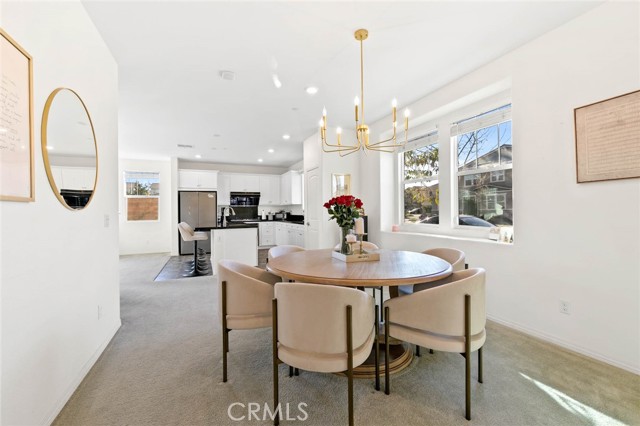 Detail Gallery Image 15 of 35 For 16746 Stags Leap, Fontana,  CA 92336 - 4 Beds | 3 Baths