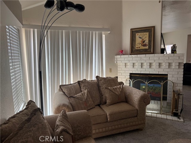 Detail Gallery Image 4 of 24 For 3344 S North Shore, Ontario,  CA 91761 - 4 Beds | 2/1 Baths