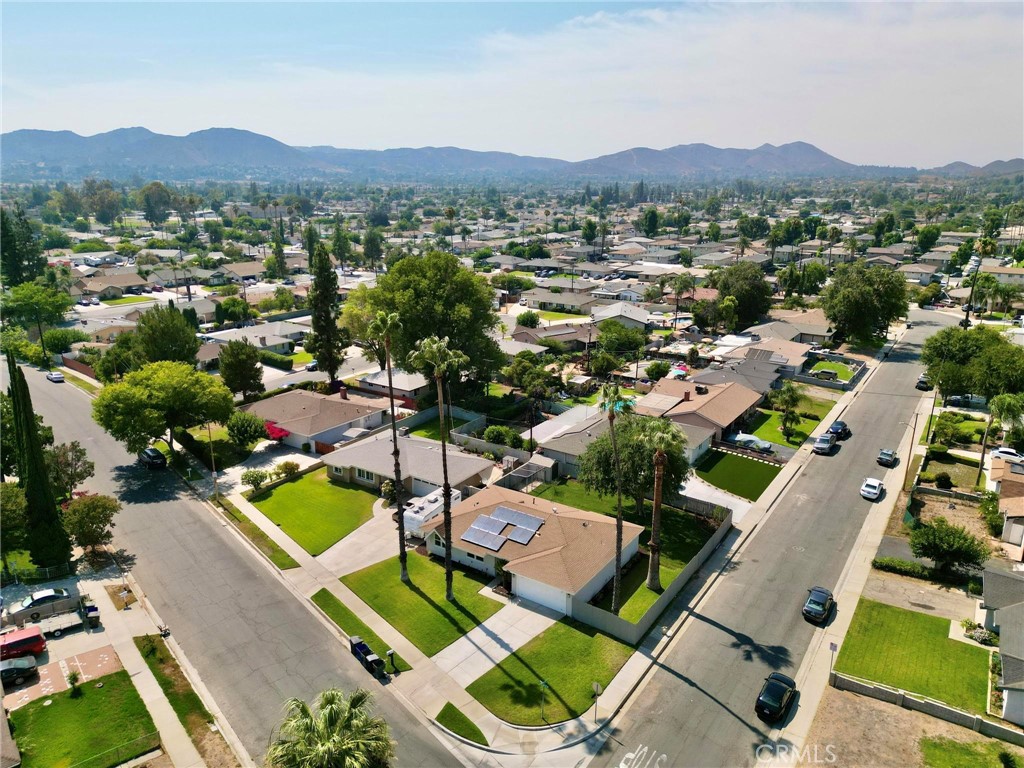 MLS #OC25177099 img 27