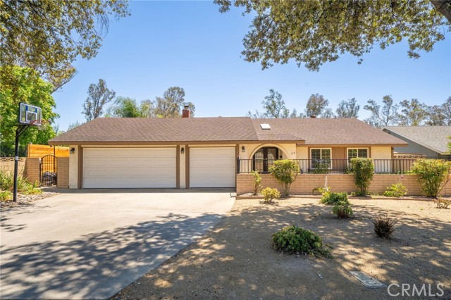 Detail Gallery Image 1 of 50 For 378 E Radcliffe Dr, Claremont,  CA 91711 - 4 Beds | 2 Baths