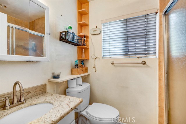 Detail Gallery Image 17 of 23 For 1459 E 214th St, Carson,  CA 90745 - 5 Beds | 3 Baths