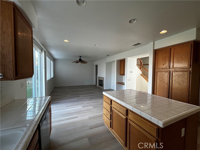 Detail Gallery Image 5 of 27 For 4210 Cloudywing Rd, Hemet,  CA 92545 - 5 Beds | 3 Baths