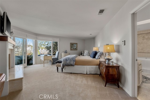 Detail Gallery Image 16 of 31 For 4501 Roxbury Rd, Corona Del Mar,  CA 92625 - 3 Beds | 3/1 Baths