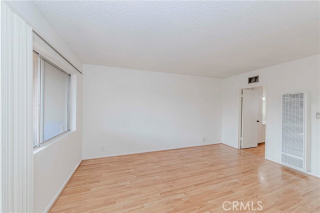 Detail Gallery Image 5 of 37 For 2501 W Redondo Beach Bld #317,  Gardena,  CA 90249 - 1 Beds | 1 Baths