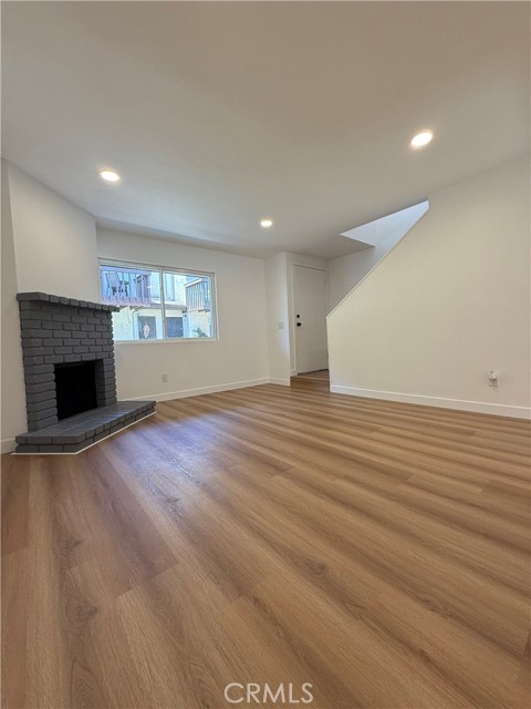 9100 Acacia, Fontana CA: https://media.crmls.org/medias/4cf78038-c54f-4f49-bfee-a7e82b5ffd35.jpg