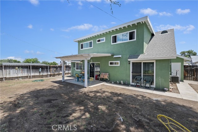 1502 S Merrill Street, Corona CA: https://media.crmls.org/medias/4cf7f239-1fd2-46e6-96ca-dca2775264ec.jpg