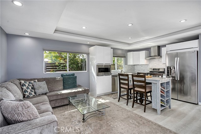 23207 Park Esperanza, Calabasas CA: https://media.crmls.org/medias/4cf8db3d-6d99-41d3-a676-4a173c2bda1d.jpg