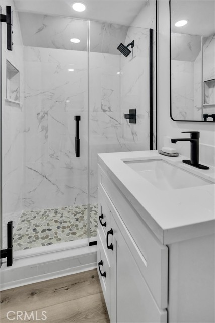 Detail Gallery Image 21 of 33 For 377 Hillside, Lake Arrowhead,  CA 92352 - 3 Beds | 2 Baths