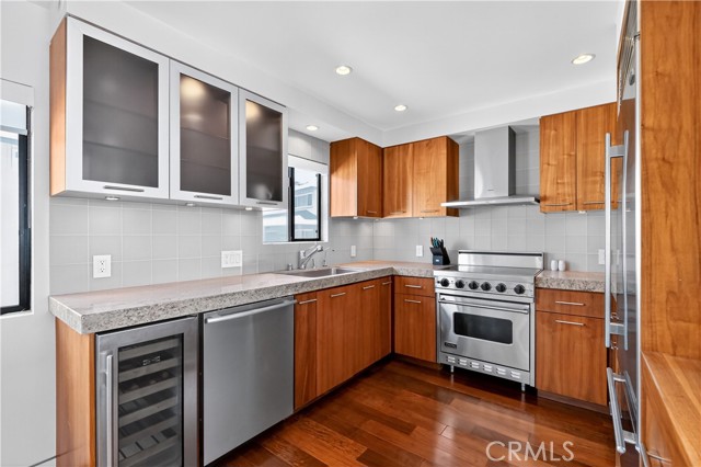 Detail Gallery Image 39 of 39 For 102 Blue Lagoon, Laguna Beach,  CA 92651 - 3 Beds | 3 Baths