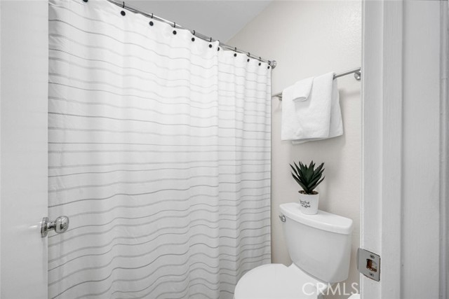 Image 35 of 71 For 4316 Lincoln Plaza Way