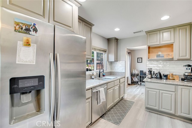 Detail Gallery Image 15 of 37 For 12559 Oriole Ave, Grand Terrace,  CA 92313 - 4 Beds | 2 Baths