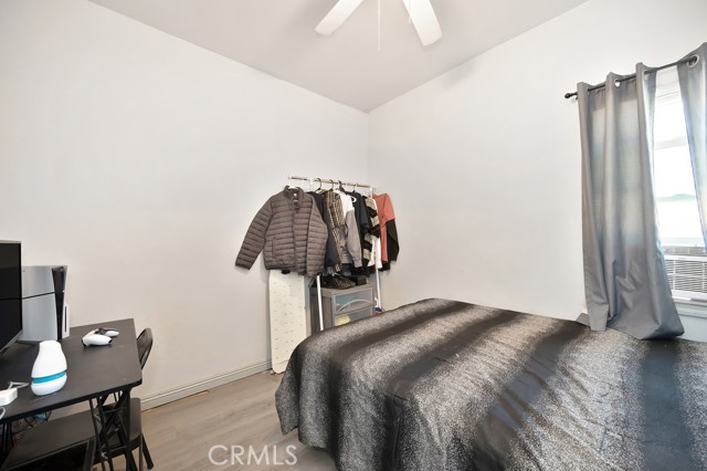1107 B Street, Brawley CA: https://media.crmls.org/medias/4cfabd7b-9a57-4134-b317-ea51d48fec6d.jpg