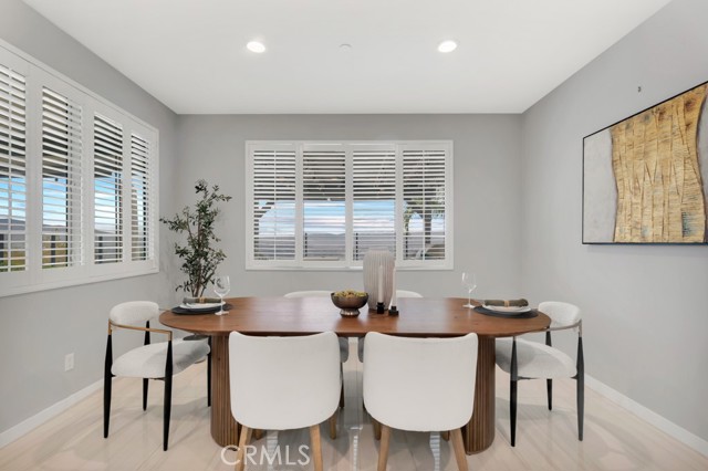 Detail Gallery Image 29 of 60 For 18348 Cachet, Canyon Country,  CA 91350 - 5 Beds | 5 Baths