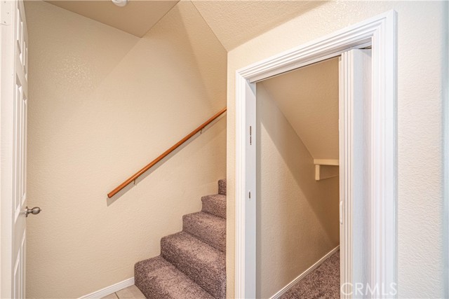 Detail Gallery Image 7 of 9 For 31759 Ave E, Yucaipa,  CA 92399 - 3 Beds | 2/1 Baths