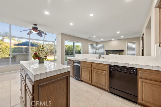 Detail Gallery Image 14 of 38 For 2871 N Roxbury, Orange,  CA 92867 - 4 Beds | 3 Baths