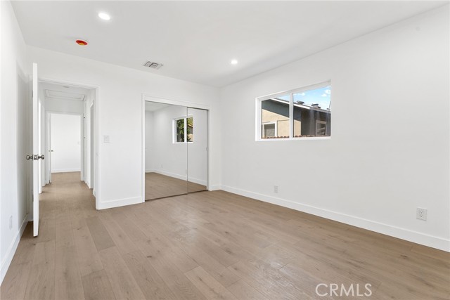 22723 Leonora Drive, Woodland Hills CA: https://media.crmls.org/medias/4cfc85b0-a970-4be6-a216-fa314800ccf2.jpg