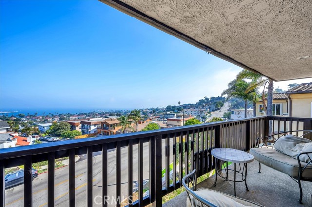 Detail Gallery Image 7 of 36 For 2906 Baywater Ave #6,  San Pedro,  CA 90731 - 3 Beds | 2/1 Baths