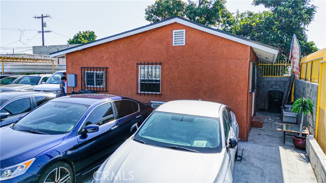1523 Nadeau Street, Los Angeles, California 90001, ,Commercial Sale,For Sale,1523 Nadeau Street,CRDW24127657