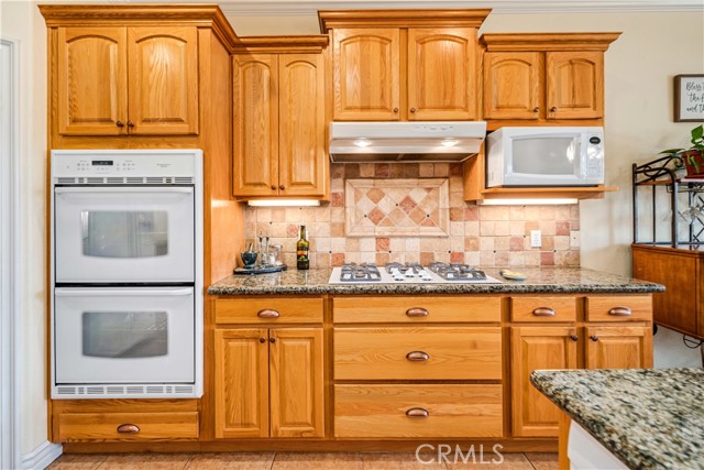 2608 Desert Rose Drive, Lancaster CA: https://media.crmls.org/medias/4cfcebe5-a006-4304-8572-31535c285378.jpg