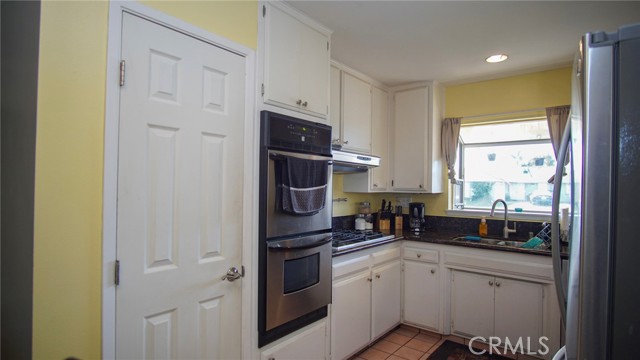 Detail Gallery Image 7 of 48 For 911 E Evergreen Ave, Santa Maria,  CA 93454 - 4 Beds | 2 Baths