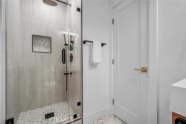 Image 6 of 23 For 6951 Stanford