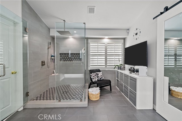 Detail Gallery Image 42 of 56 For 21736 Redwood Canyon, Saugus,  CA 91390 - 4 Beds | 4 Baths