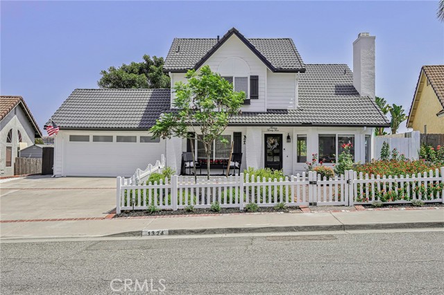 1324 Darwin Drive, Oceanside CA: https://media.crmls.org/medias/4d00e38f-eea9-4d2f-b609-97b2a5d989a4.jpg